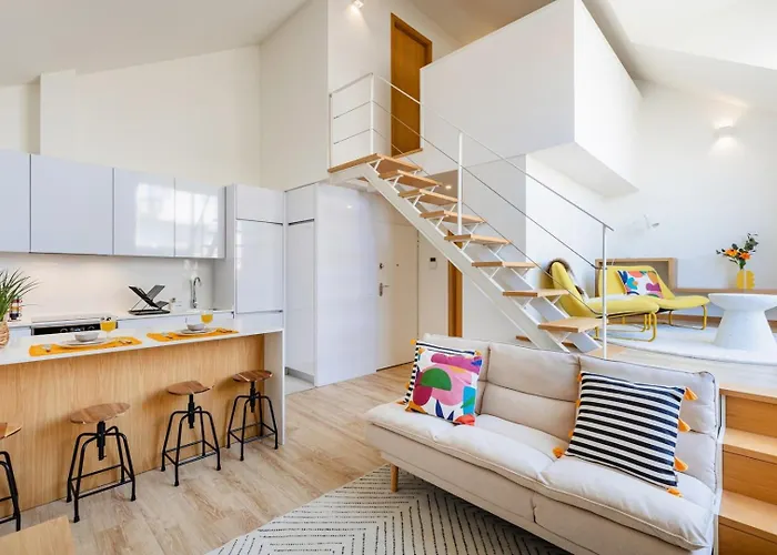 Duque De Saldanha Duplex Loft アパート ポルト