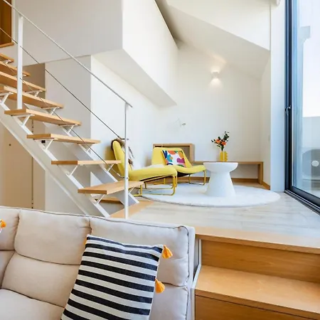 Duque De Saldanha Duplex Loft Lägenhet *